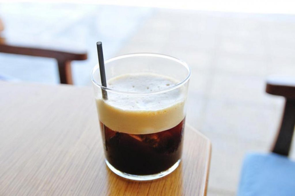 «Πικρός» ο καφές στο… τραπέζι από 1η Ιουλίου λόγω της επαναφοράς του ΦΠΑ στο 24%